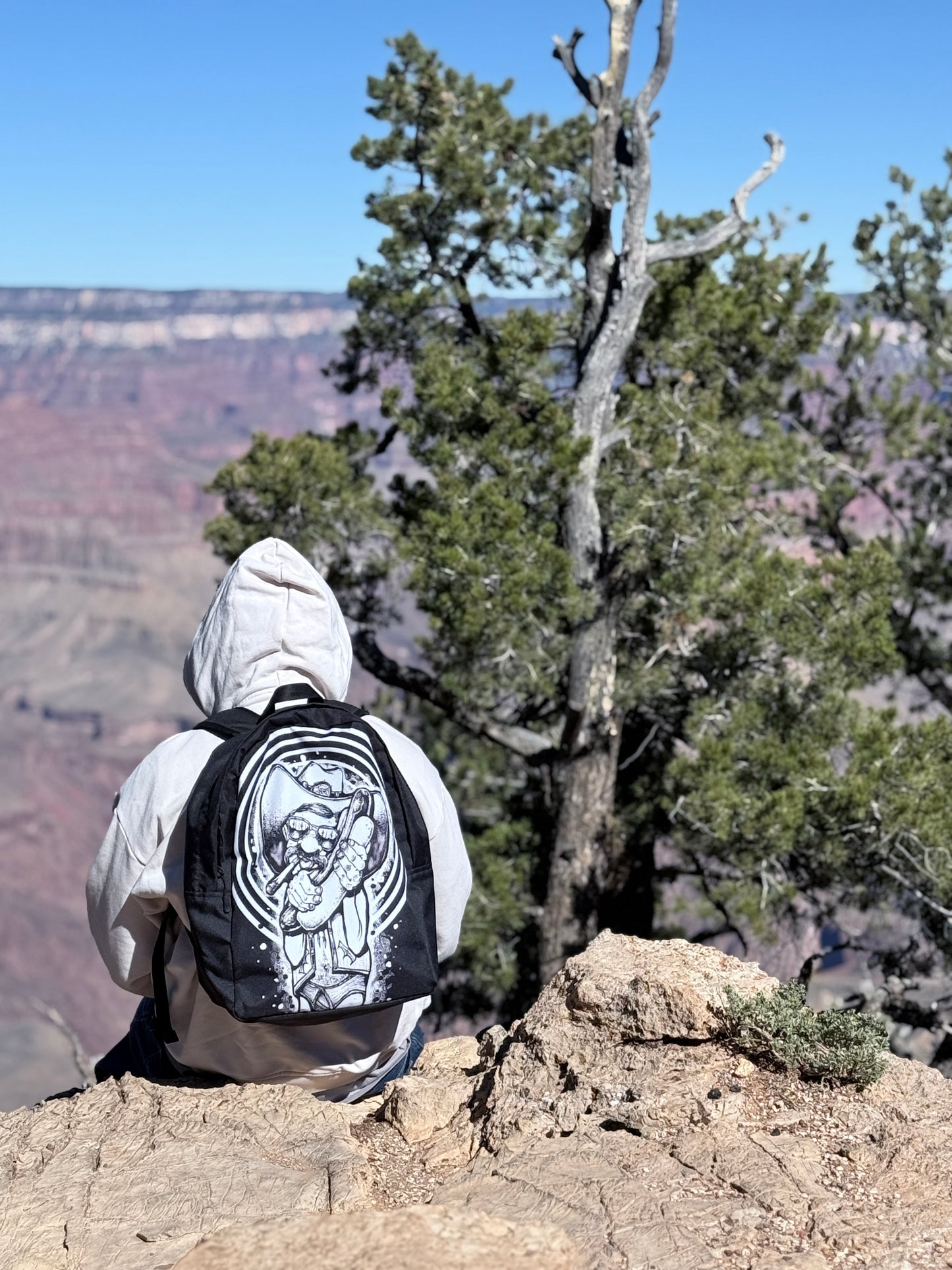 Hot Dog Love - Minimalist Backpack